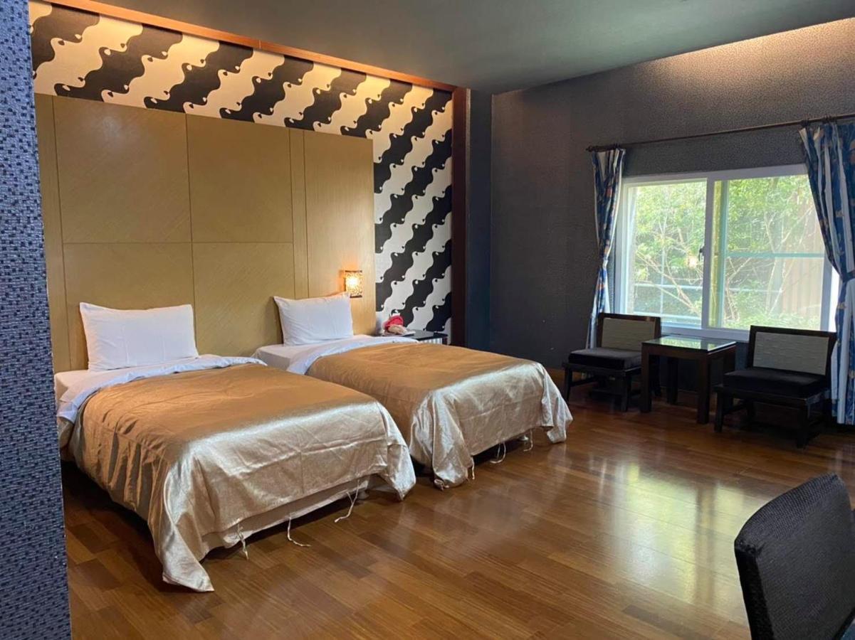 Treasure Island Motel - Fengshan Kaohsiung Zewnętrze zdjęcie